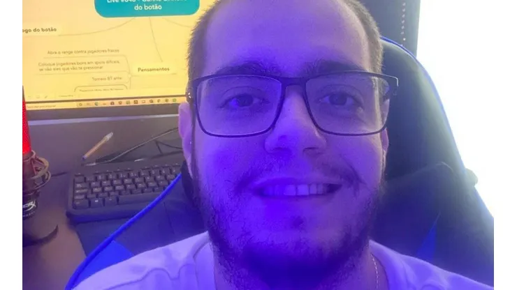 Lucas "Foi_Sorte23" Aguiar produz conteúdo sobre poker e apostas esportivas nas rede sociais (Foto: Reprodução Instagram)