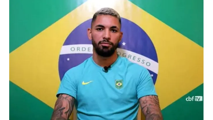 Douglas Luiz em entrevista coletiva (Foto: Reprodução)