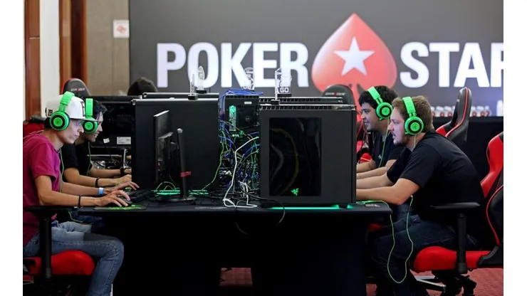 Durante uma etapa do BSOP foi instalado um stand de CS GO (Foto: Divulgação/BSOP)