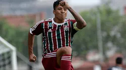 Paulinho em ação quando atuava pela base do Fluminense – Foto: Daniel Vorley/AGIF