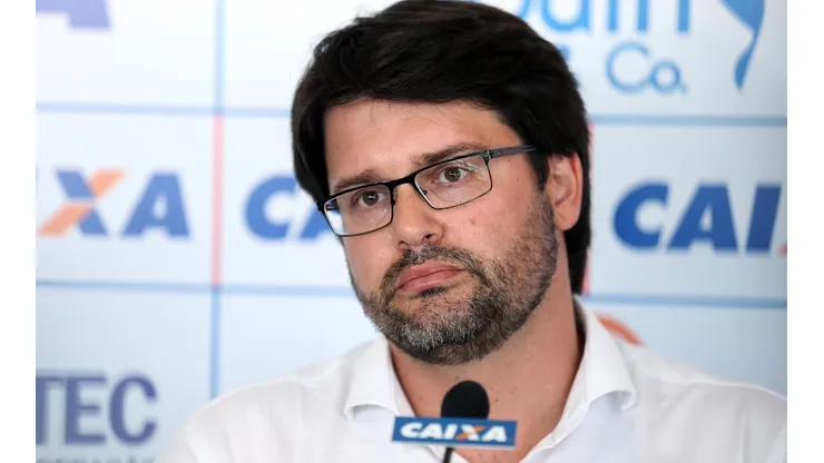 Bellintani teve uma conversa com o elenco e comissão técnica após a goleada contra o Flamengo – Foto: Flickr Oficial Esporte Clube Bahia – autor: Felipe Oliveira