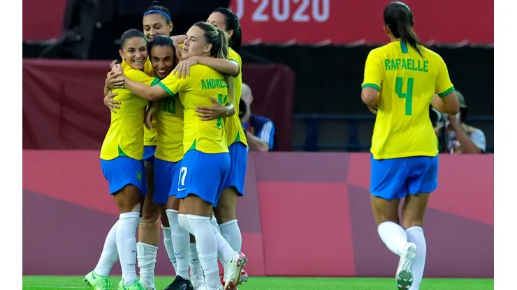 Mais cedo, Brasil venceu a China por 5 a 0, em duelo de estreia pela Chave F. (Foto: Getty Images)