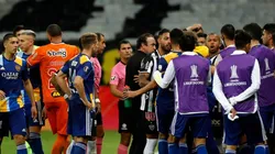Jogo entre Atlético-MG x Boca Juniors termina em confusão após polêmica do VAR e classificação do time mineiro nos pênaltis. (Foto: