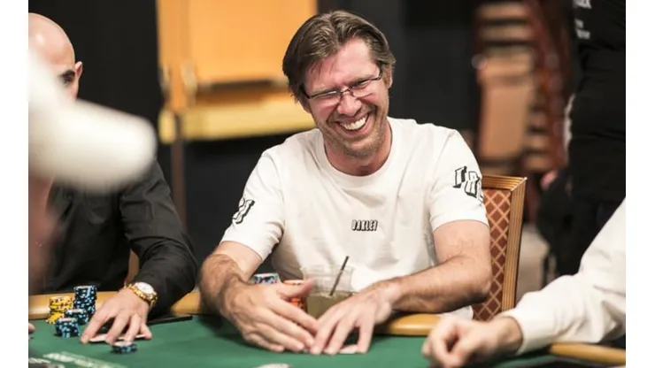 Layne Flack deixa uma filha também jogadora de poker (Foto: Hayley Hochstetler/WSOP)