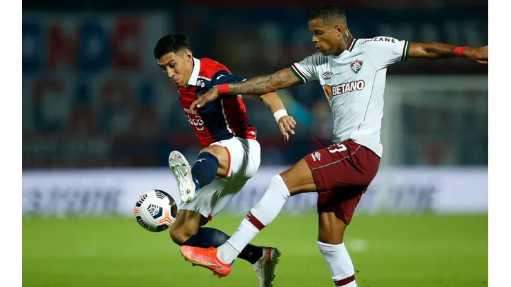 Fluminense x Cerro Porteño é adiado após morte de filho do treinador Arce e Conmebol marca nova data para o duelo das oitavas de final da Copa Libertadores