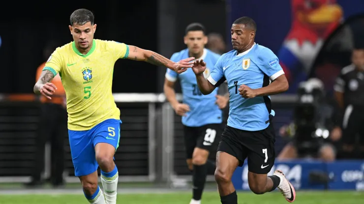 Uruguaio cumprirá suspensão. Candice Ward/Getty Images.