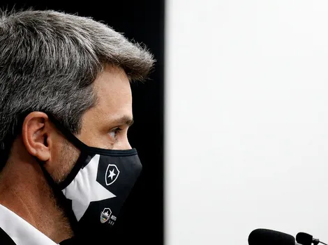 Derrota coloca Freeland na corda bamba; Direção estuda colocar ex-jogador como gerente de futebol