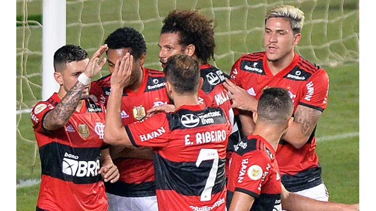 Flamengo goleia o Bahia por 5 x 0, pelo Campeonato Brasileiro com hat-trick de Gabigol. (Foto: Walmir Cirne/AGIF)