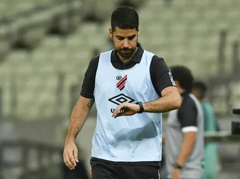 António revela promessa não cumprida de árbitro em jogo do Athletico