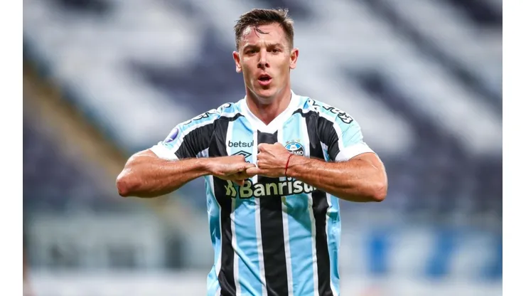 Churín: convive com problemas físicos (Foto: Lucas Uebel/Grêmio/Divulgação)