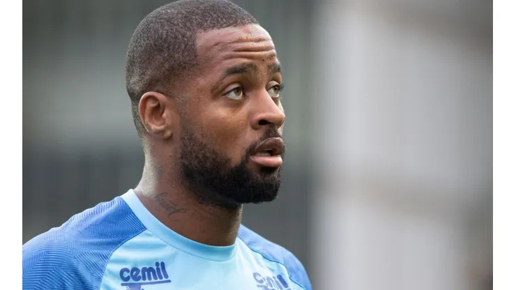 Dedé: deseja jogar no Flamengo (Foto: Marcelo Alvarenga/AGIF)