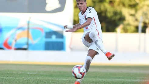 Luan Patrick em ação pelo Furacão - Créditos: Gustavo Oliveira/athletico.com.br