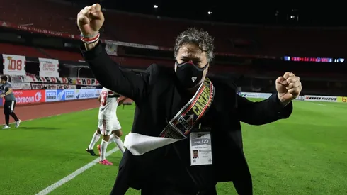 Casares segue de olho no mercado. (Foto: Rubens Chiri/saopaulofc.net)