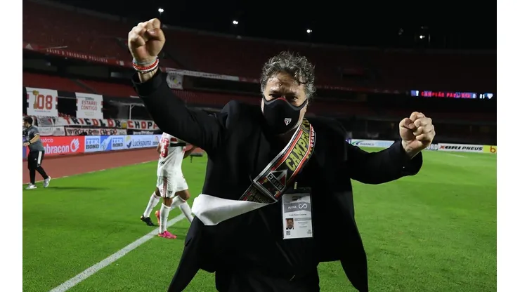 Casares segue de olho no mercado. (Foto: Rubens Chiri/saopaulofc.net)