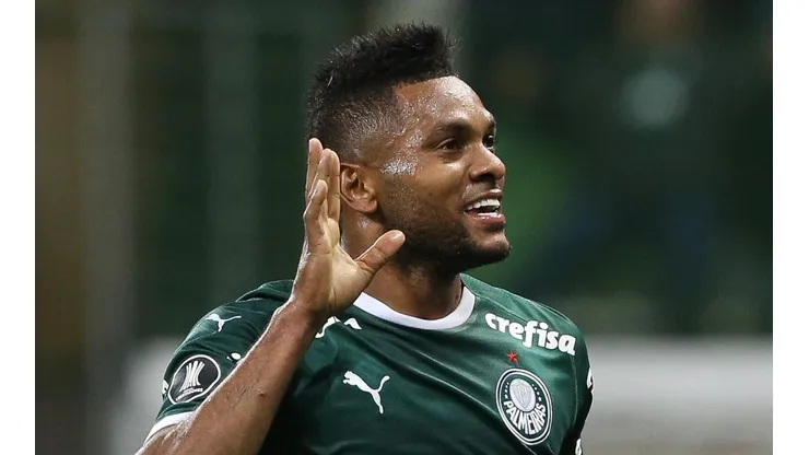 Miguel Borja em ação pelo Palestra. Colombiano está sob holofotes – Foto: Flickr Oficial Sociedade Esportiva Palmeiras