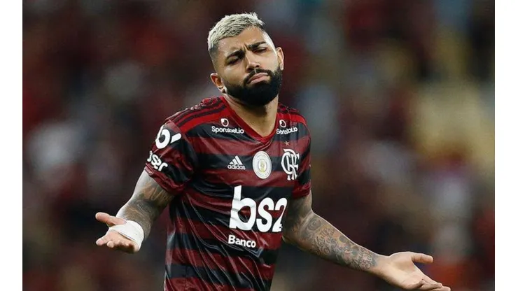 Após vidente prever queda de avião do Fla com Gabigol, atacante posta um vídeo nas redes sociais tirando onda no retorno da delegação ao Rio de Janeiro. (Foto: