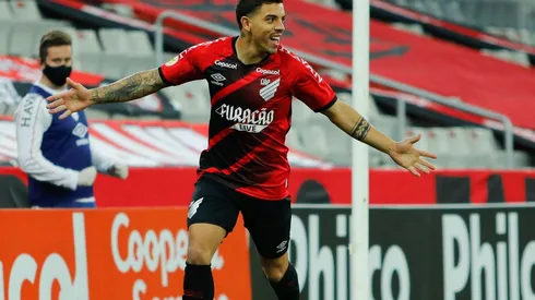 Terans: ainda não completou uma partida pelo Furacão (Foto: Divulgação/Athletico)