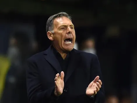 Treinador do Boca reclama do gol anulado contra o Atlético