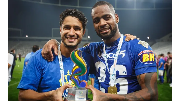 O Santos se empolgou com a chance de contratar o defensor sem custos. (Foto: Vinnicius Silva/Cruzeiro)