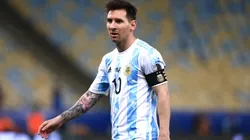 Segundo imprensa catalã, Messi está perto de renovar contrato com o Barcelona após aceitar redução salarial. (Foto: Getty Images)