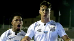 A chance de Kaio Jorge renovar com o Santos é quase 0. (Foto: Alexandre Schneider/Getty Images)