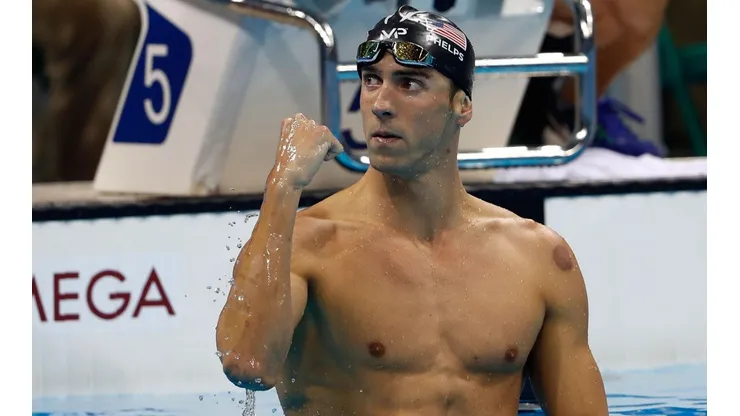 Michael Phelps celebra vitória nos 200 m borboleta nas Olímpiadas do Rio-2016 (Foto: Getty Images)