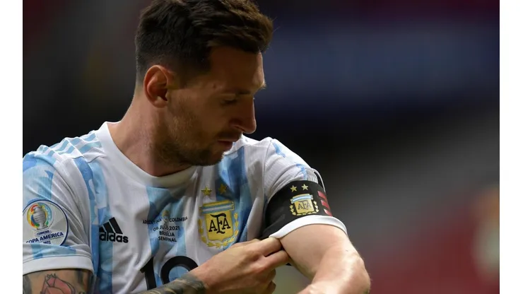 Messi recebe homenagem em monumento de Buenos Aires antes da final da Copa América entre Brasil x Argentina. (Foto: Getty Images)