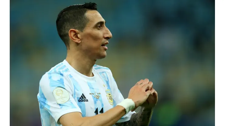 Di María comemora o gol que vai dando a vitória à Argentina (Foto: Getty Images)