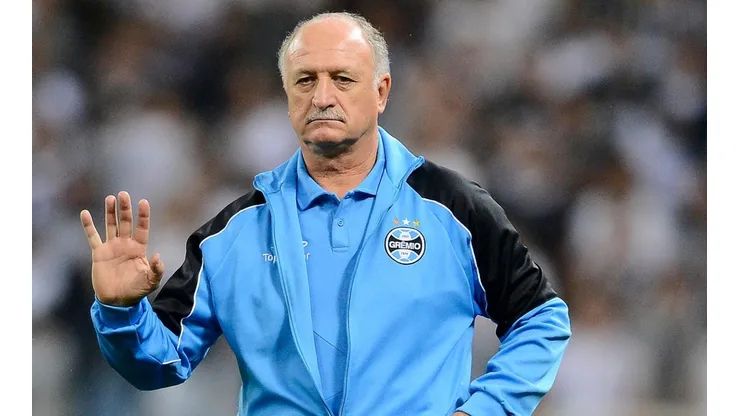 Treinador está em sua quarta passagem pelo Tricolor gaúcho (Foto: Mauro Horita/AGIF)