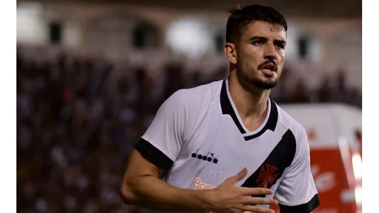 Ricardo Graça se junta à delegação do futebol masculino nos Jogos Olímpicos (Foto: Thiago Ribeiro/AGIF)
