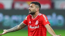 Sem Maurício, Aguirre deve mexer no meio-campo. (Foto: Pedro H. Tesch/AGIF)