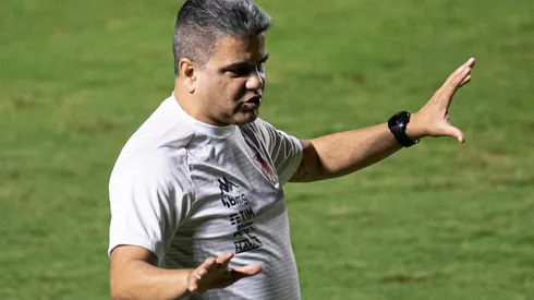 Marcelo Cabo saiu satisfeito com a postura do Vasco diante do Sampaio Corrêa – Foto: Jorge Rodrigues/AGIF