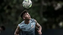 Kaio Jorge pode estar de saída e já tem nome predileto da torcida para substituí-lo - Foto: Ivan Storti/Santos FC