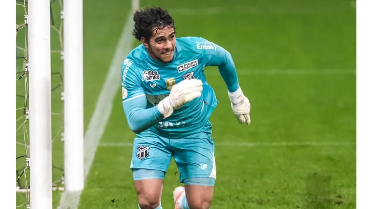 Richard é um dos melhores goleiros do Brasileirão 2021 em desempenho, um dos que menos levou gol – Foto: Marcello Zambrana/AGIF