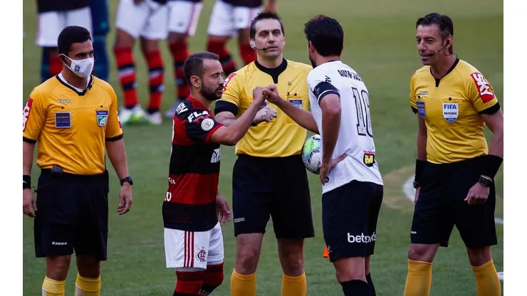 Veja as prováveis escalações de Atlético-MG x Flamengo