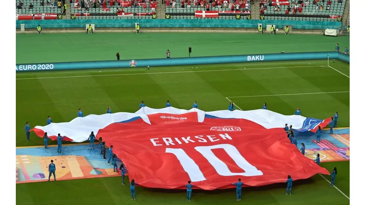 Saiba quem são os médicos que salvaram Eriksen ainda em campo na estreia da Eurocopa. (Foto: Getty Images)