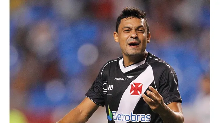 Éder Luís é ídolo absoluto no Vasco. (Foto: Wagner Meier/AGIF)