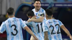Argentinos comemoram gol na Copa América. (Foto: Getty Images)