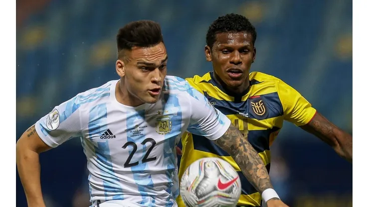 Arboleda está de volta e deve começar jogando contra o Inter. (Foto: Heber Gomes/AGIF)