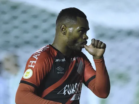 Athletico abre mão de € 3 milhões por retorno técnico, mas Corinthians quer seduzir Nikão