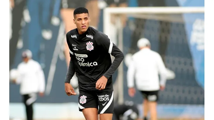 Legenda: Rodrigo Varanda aguarda o ‘chamado’ de Sylvinho – Foto: Rodrigo Coca – Agência Corinthians