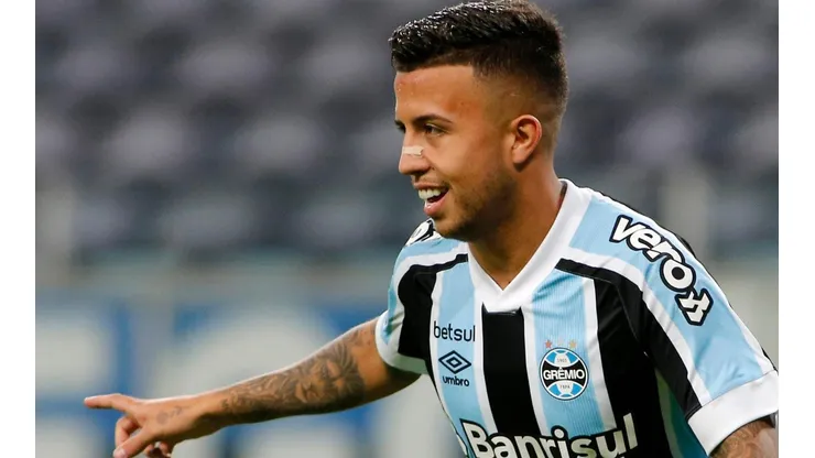 Matheusinho está na mira de outros clubes. (Foto: Silvio Avila/Getty Images)
