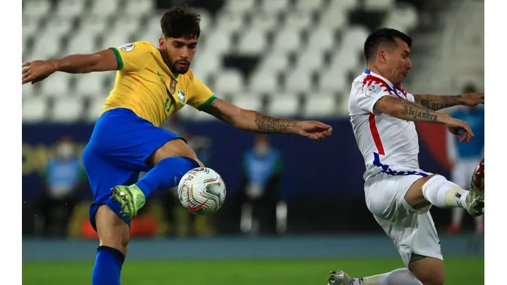 Paquetá finaliza bonito para marcar o gol da vitória do Brasil sobre o Chile (Foto: Getty Images)
