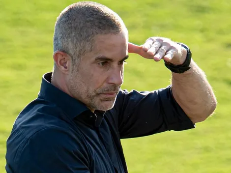 Sylvinho é informado e meio-campista está de saída do Corinthians