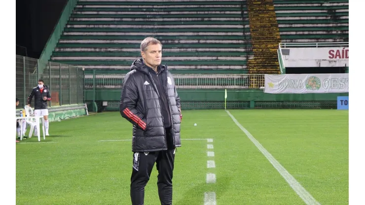 Aguirre se empolga com vitória do Internacional