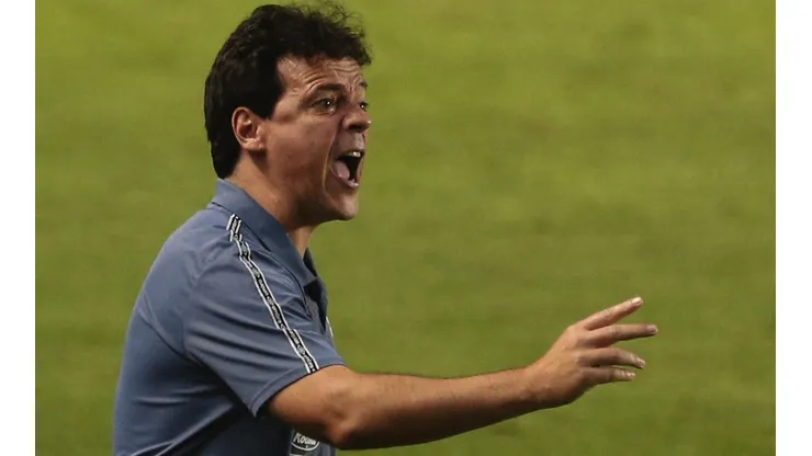 Diniz não conta com o zagueiro - Foto: Ettore Chiereguini/AGIF.