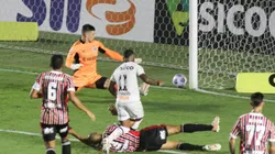 Marinho marcou o gol que abriu o placar na Vila Belmiro (Foto: Fernanda Luz/AGIF)