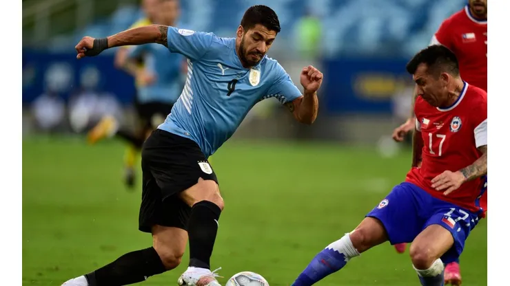 Uruguai e Chile empataram pelo placar de 1 a 1 (Foto: Getty Images)