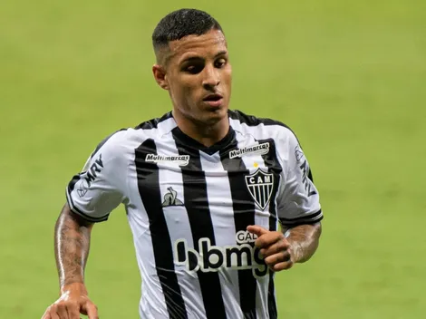 Empresário de Arana esclarece possível saída do defensor