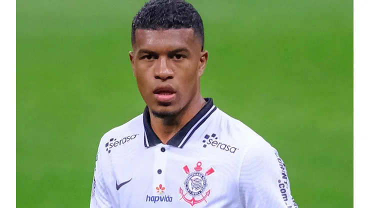 Natel sofreu uma lesão diante do Red Bull Bragantino - Foto: Marcello Zambrana/AGIF.